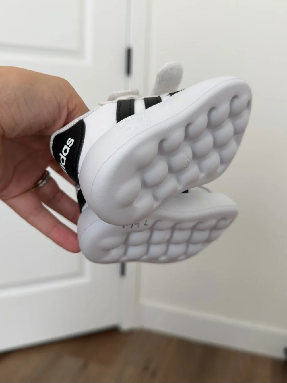 Adidas Grand Bubble Comfort White Black Double Strap Sneakers Size 4c Baby